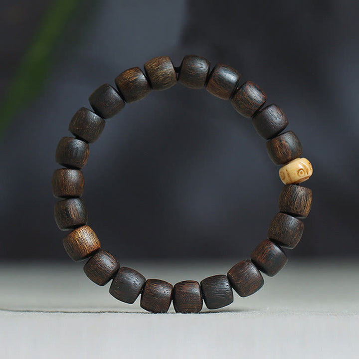 Buddha Stones Nha Trang Rare Bai Qinan Agarwood Cyan Jade Red Agate Laughing Buddha Tibetan Bone Strength Meditation Bracelet