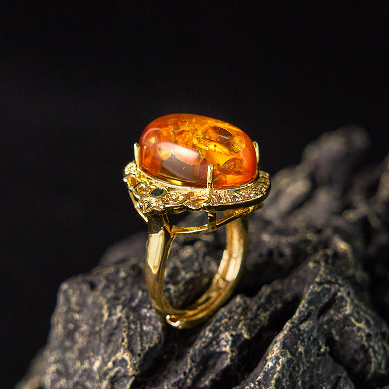 Buddha Stones Amber Flower Pigeon Egg Pattern Focus Ring