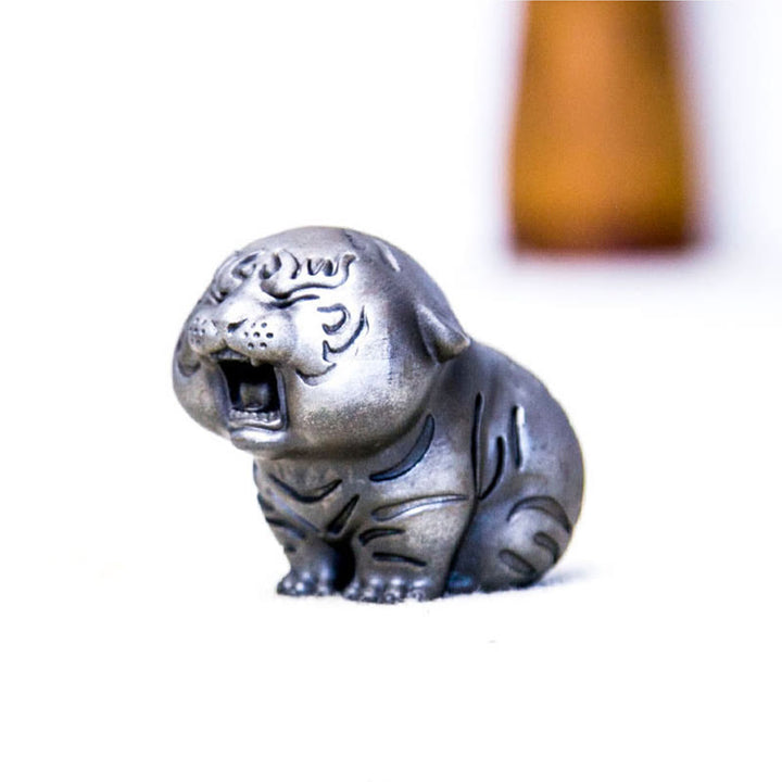 Buddha Stones Mini Cute Tiger Iron Powder Rust Cast Resin Statue Home Decoration