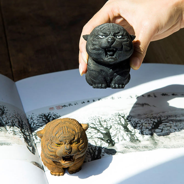 Buddha Stones Handmade Mini Roaring Tiger Iron Powder Rust Cast Resin Statue Home Decoration - image 2