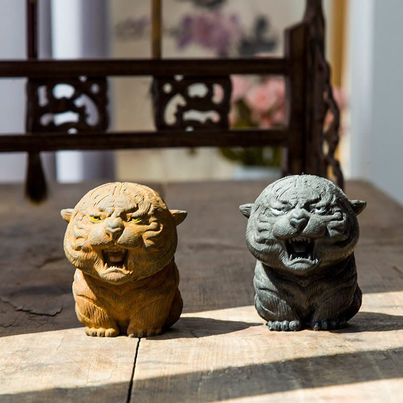 Buddha Stones Handmade Mini Roaring Tiger Iron Powder Rust Cast Resin Statue Home Decoration - image 0