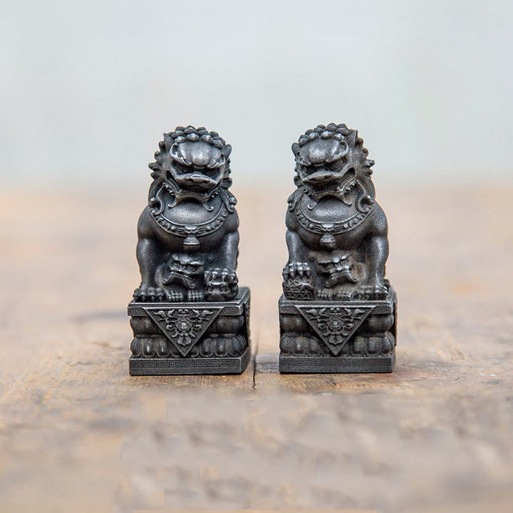 Buddha Stones Handmade Lion Fu Foo Dogs Iron Powder Rust Cast Resin Statue Ward Off Evil Protection Home Decoration