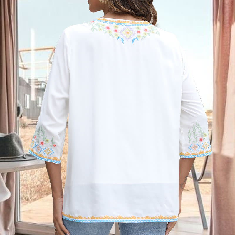 Buddha Stones Spring Daily Embroidery Flower Pattern Long Sleeve V-neck Cotton Women's T-Shirt