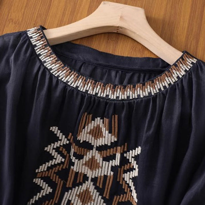 Buddha Stones Casual Symmetrical Embroidery Women's Crew Neck Design Half Sleeve Spandex T-shirt