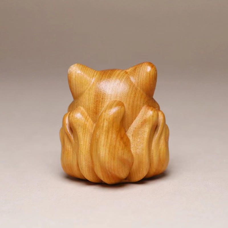 Buddha Stones Thuja Sutchuenensis Wood Nine Tailed Fox Statue Prosperity Decoration