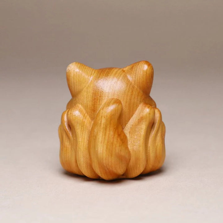 Buddha Stones Thuja Sutchuenensis Wood Nine Tailed Fox Statue Prosperity Decoration
