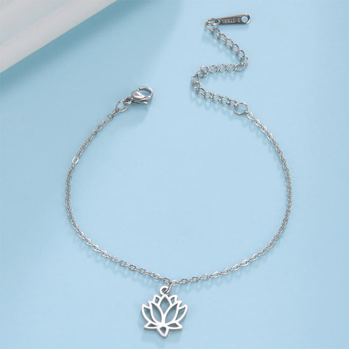 Buddha Stones Lotus Pattern Titanium Steel Enlightenment Bracelet - Golden(Wrist Circumference: 15-20cm) - image 0