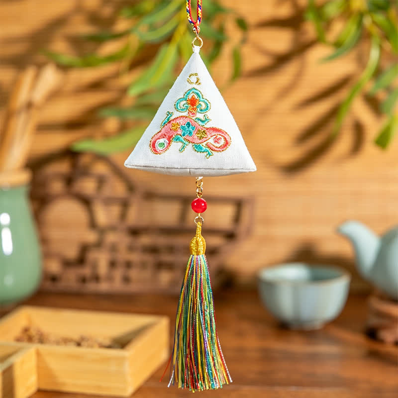 Buddha Stones Embroidery Zongzi Triangle Scorpion Cute Animal Decor - White Gecko - image 17