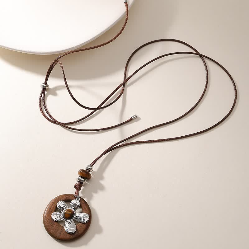 Buddha Stones Vintage Sandalwood Grounding Floral Pendant Protection Necklace - Flower - image 0