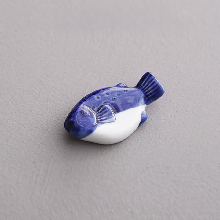 Buddha Stones Blue and White Green Ceramic Fish Chopstick Holder - Pompano Approx. 6.0 × 3.2 × 1.6 cm - Ceramic - image 7