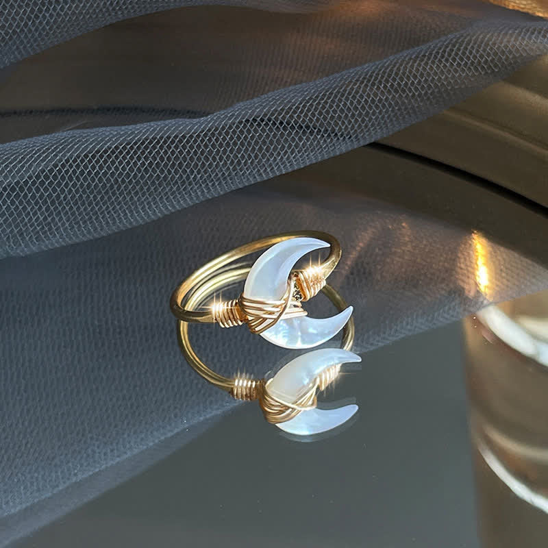 Buddha Stones Natural Tridacna Stone Moon 14K Gold Blessing Ring - image 2