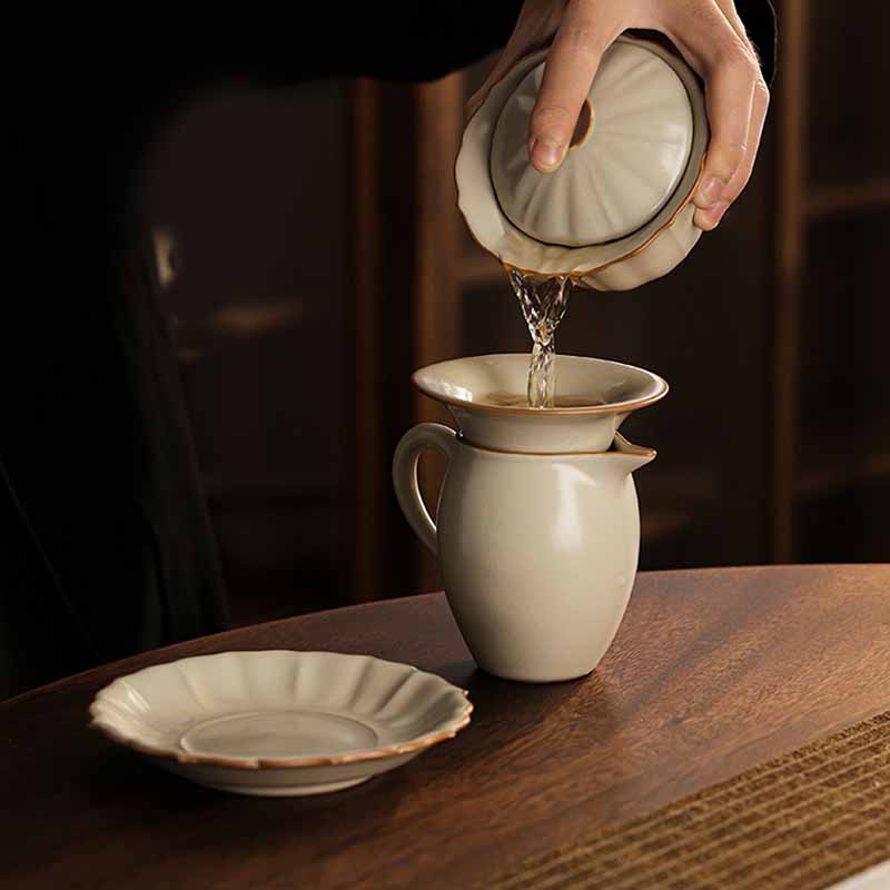 Buddha Stones Beige Plum Blossom Shape Peach Branch Ceramic Gaiwan Sancai Teacup Kung Fu Tea Cup With Lid