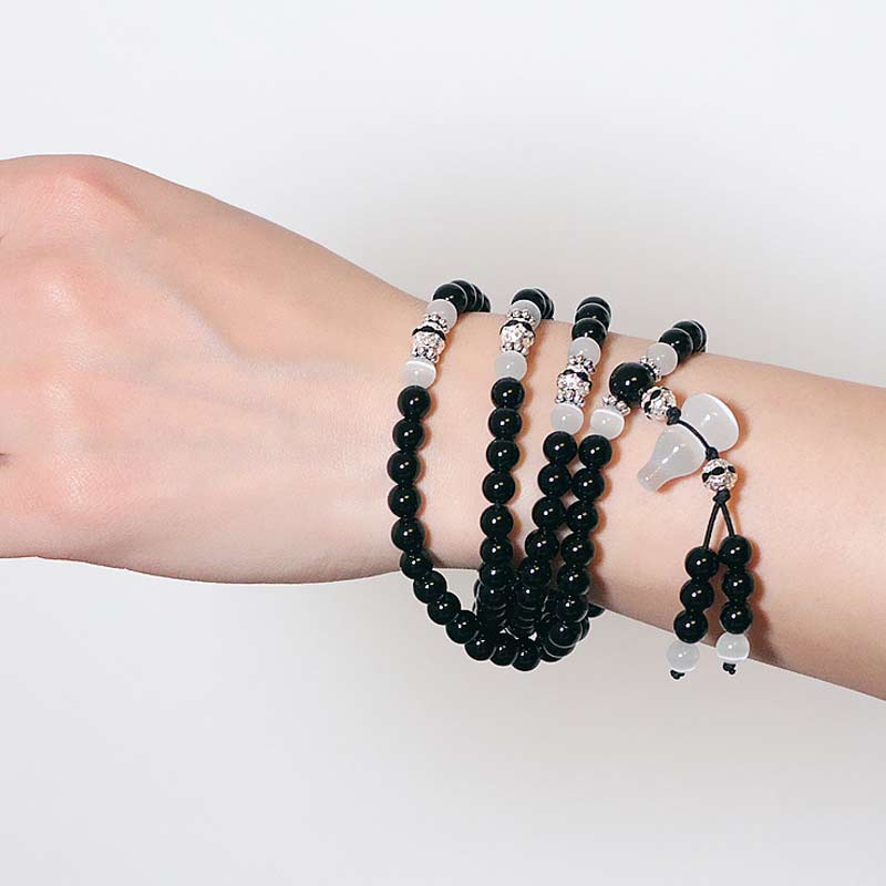 Black Onyx White Crystal Bead Meditation Bracelet