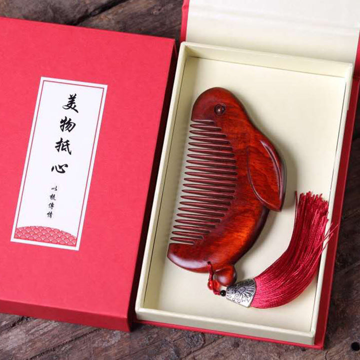 Small Leaf Red Sandalwood Cute Bunny Rabbit Sooth Comb With Gift Box