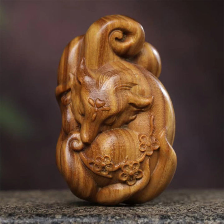 Buddha Stones Mini Nine-Tailed Fox Green Sandalwood Peace Decoration Car Hanging Decoration