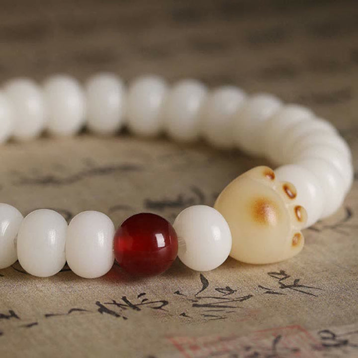 Natural Bodhi Seed Lovely Paw Lucky Cat Bracelet