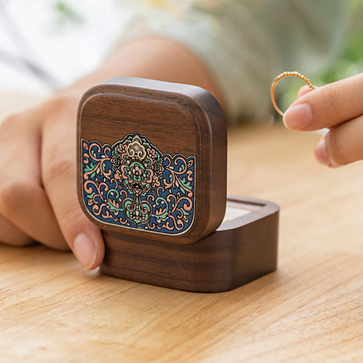 Retro Handmade Black Walnut Wood Ring Jewelry Storage Box Leaf Wooden Gift Box