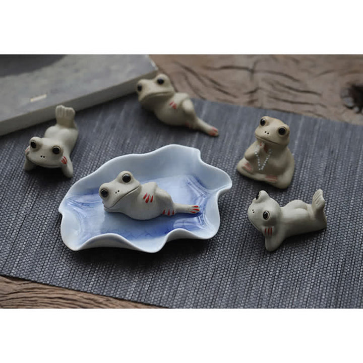 Meditating Ceramic Small Frog Statue Decoration